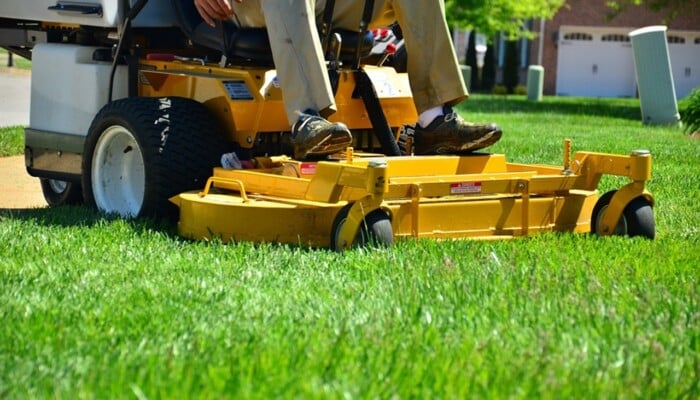 lawn care 643559 960 720